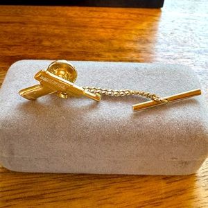 Unique Vintage Pistol Tie Pin